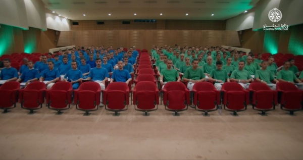 الدفاع تبتعث 250 طالب ا سنوي ا إلى 21 جامعة وكلية عسكرية في 9 دول