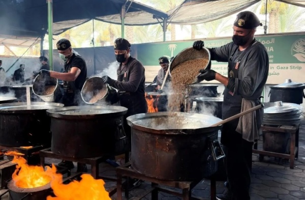 صور 176 خيمة و24 5 ألف وجبة مساعدات سعودية جديدة لقطاع غزة صور 176 خيمة و24 5 ألف وجبة مساعدات سعودية جديدة لقطاع غزة