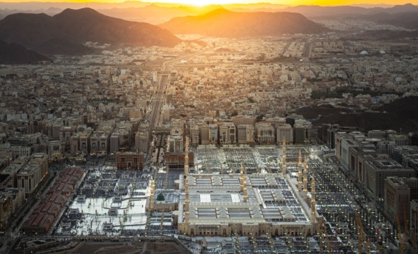 الحج والعمرة 10 دقائق حد ا أقصى لاستجابة مقدمي الخدمات لبلاغات الحجاج الحج والعمرة 10 دقائق حد ا أقصى لاستجابة مقدمي الخدمات لبلاغات الحجاج
