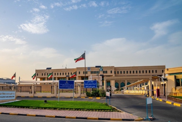 الكويت خروج عدد من خطوط الكهرباء جراء شظايا الهجمات الإيرانية الكويت خروج عدد من خطوط الكهرباء جراء شظايا الهجمات الإيرانية