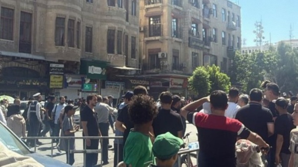 أمين مجلس التعاون يدين التفجير الإرهابي في دمشق أمين مجلس التعاون يدين التفجير الإرهابي في دمشق
