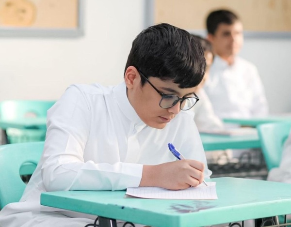 عاجل حظر تدريس المناهج الدراسية والخطط غير المعتمدة في جميع المدارس عاجل حظر تدريس المناهج الدراسية والخطط غير المعتمدة في جميع المدارس