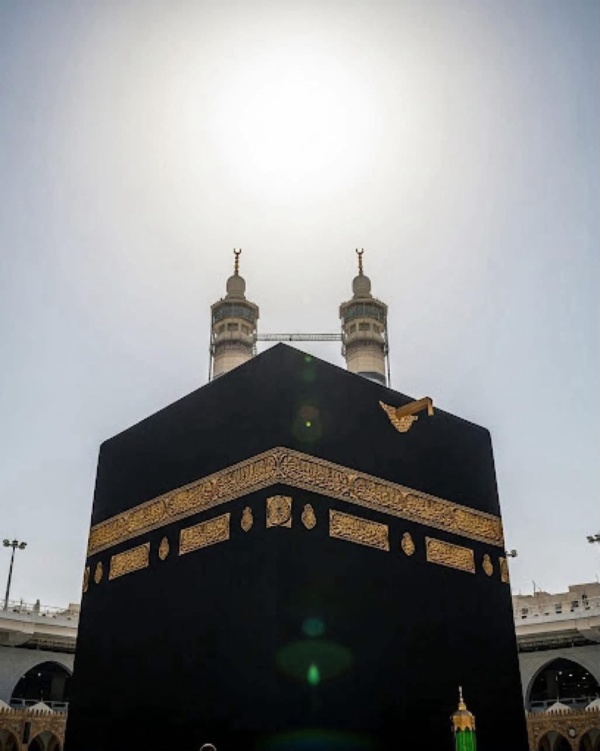 تعامد الشمس على الكعبة الأربعاء يتيح تحديد القبلة بدقة في أنحاء واسعة من العالم تعامد الشمس على الكعبة الأربعاء يتيح تحديد القبلة بدقة في أنحاء واسعة من العالم