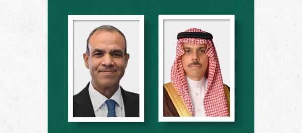 في اتصال مع وزير الخارجية مصر تتضامن مع المملكة ضد هجمات مليشيا الحوثي