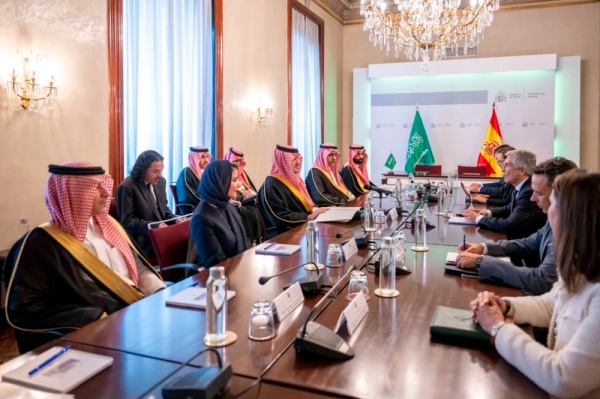 وزير الداخلية ونظيره الإسباني يوق عان وثيقة التدريب الشاملة في مدريد