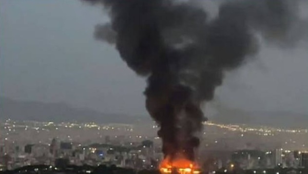 الجيش الأمريكي ينفذ جولة ثالثة من الضربات ضد إيران الجيش الأمريكي ينفذ جولة ثالثة من الضربات ضد إيران