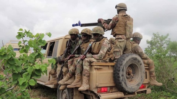 في غارة جوية الجيش الصومالي يقضي على 18 عنصر ا إرهابي ا