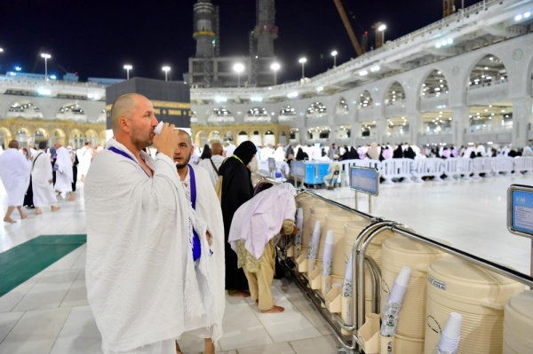 العناية بالحرمين تعزز الرسائل التوعوية لسلامة قاصدي المسجد الحرام العناية بالحرمين تعزز الرسائل التوعوية لسلامة قاصدي المسجد الحرام