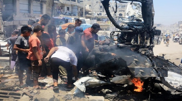 استشهاد 6 فلسطينيين في قصف الاحتلال على غزة مساء الاثنين استشهاد 6 فلسطينيين في قصف الاحتلال على غزة مساء الاثنين