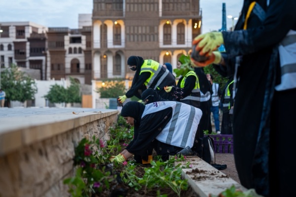 4 آلاف شتلة تدشن المرحلة الأولى لتشجير منطقة جدة التاريخية 4 آلاف شتلة تدشن المرحلة الأولى لتشجير منطقة جدة التاريخية