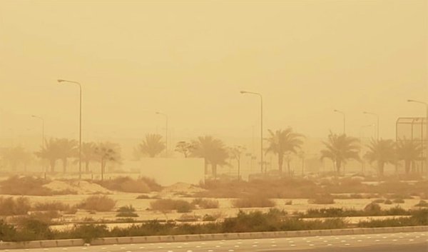 تنبيه من أتربة مثارة ورياح نشطة على أجزاء من منطقة الرياض