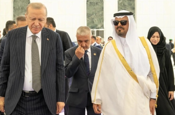 الرئيس التركي رجب طيب أردوغان يغادر جدة الرئيس التركي رجب طيب أردوغان يغادر جدة