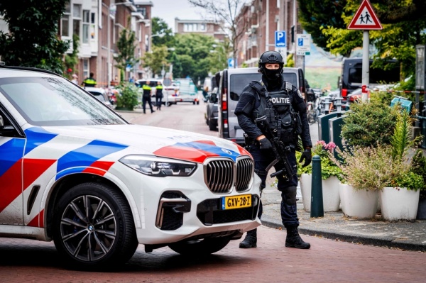 توقيف رجل وإصابات عشوائية حوادث طعن جديدة في هولندا توقيف رجل وإصابات عشوائية حوادث طعن جديدة في هولندا