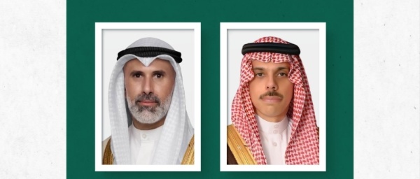 وزير الخارجية ونظيره الكويتي يبحثان مستجدات الأوضاع الإقليمية