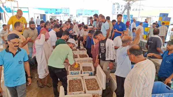 ألف ريال لثلاجة الروبيان في الشرقية والباعة ينصحون بتأجيل الشراء ألف ريال لثلاجة الروبيان في الشرقية والباعة ينصحون بتأجيل الشراء