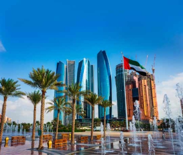 الداخلية الإماراتية يجري التعامل الآن مع تهديد صاروخي الداخلية الإماراتية يجري التعامل الآن مع تهديد صاروخي
