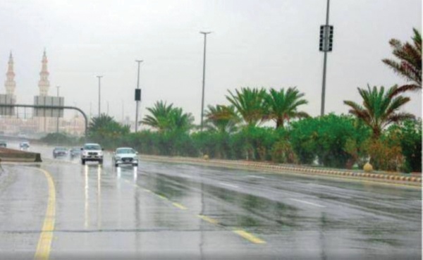 حتى 8 مساء أمطار متوسطة ورياح على منطقتي جازان وعسير