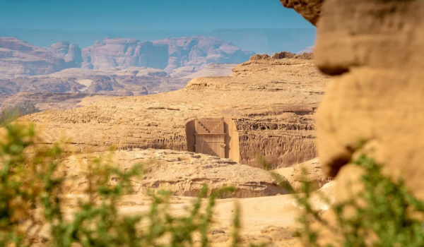 خمس قصص تراثية تكشف جوانب من تاريخ الع لا العريق