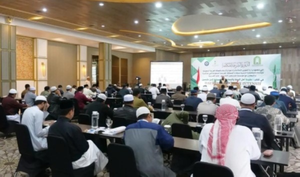 الشؤون الإسلامية تؤهل 100 داع وإمام في إندونيسيا