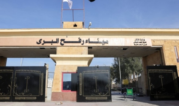 ميناء رفح يستقبل الدفعة الـ78 من الفلسطينيين العائدين إلى غزة ميناء رفح يستقبل الدفعة الـ78 من الفلسطينيين العائدين إلى غزة