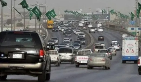 ملاك السيارات الخليجية يتلقون رسائل الزكاة والجمارك الخروج أو الترسيم قبل الموعد عاجل ملاك السيارات الخليجية يتلقون رسائل الزكاة والجمارك الخروج أو الترسيم قبل الموعد عاجل