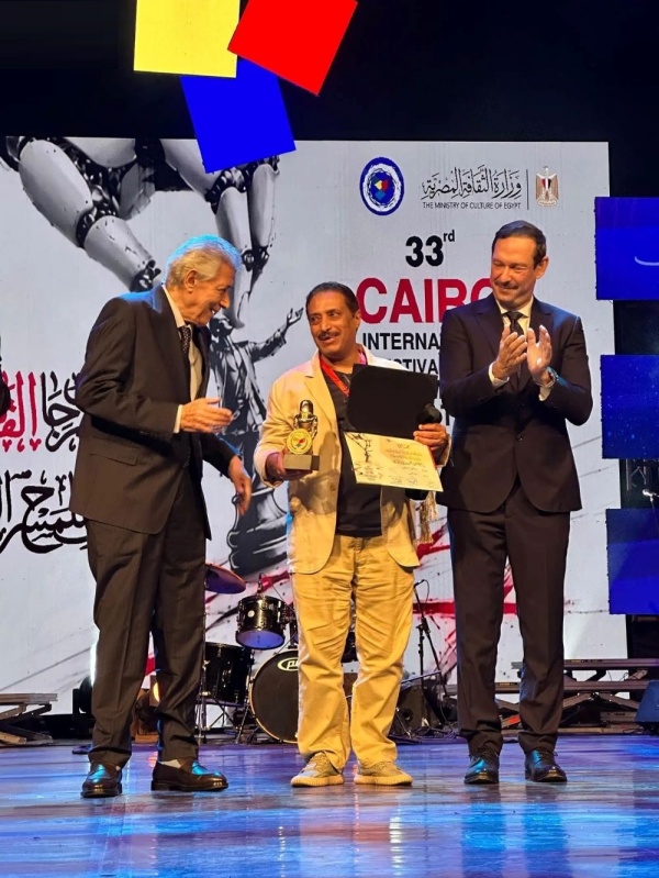 الناعشون يحصد جائزة أفضل نص في مهرجان القاهرة للمسرح التجريبي