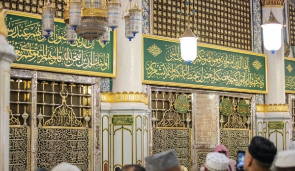 المواعيد فترتان يومي ا لزيارة الروضة الشريفة في المسجد النبوي