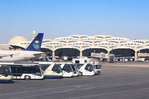 الاعلان رسميا عن تعليق العمليات التشغيلية في مطار الرياض الاعلان رسميا عن تعليق العمليات التشغيلية في مطار الرياض