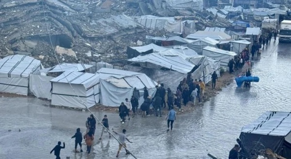 شبكة المنظمات الأهلية الفلسطينية في قطاع غزة أكثر من 75 من خيام النازحين تعرضت للحرق وأصبحت بحاجة إلى الاستبدال