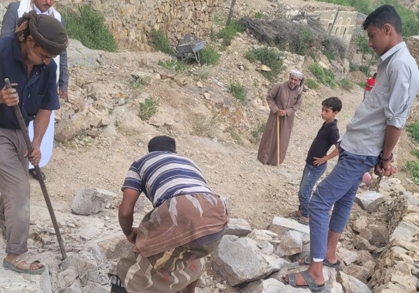 ذمار تفقد مشروع رصف طريق الشعاور العالي بوصاب السافل ذمار تفقد مشروع رصف طريق الشعاور العالي بوصاب السافل