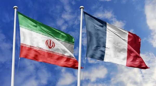 فرنسا تتجه نحو الرد على إيران لإغلاق مركزها الثقافي في طهران