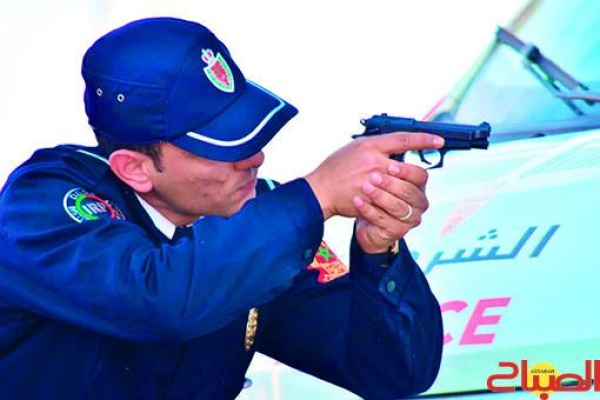إشهار السلاح الوظيفي لإيقاف شخص هاجم الشرطة بالسلاح الأبيض بتيزنيت