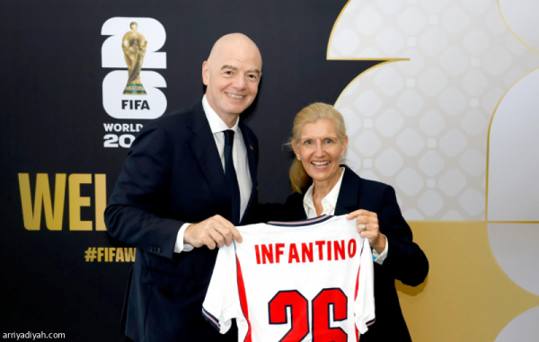 الإنجليز يطالبون إنفانتينو بنشر وثائق بيع كأس العالم الإنجليز يطالبون إنفانتينو بنشر وثائق بيع كأس العالم