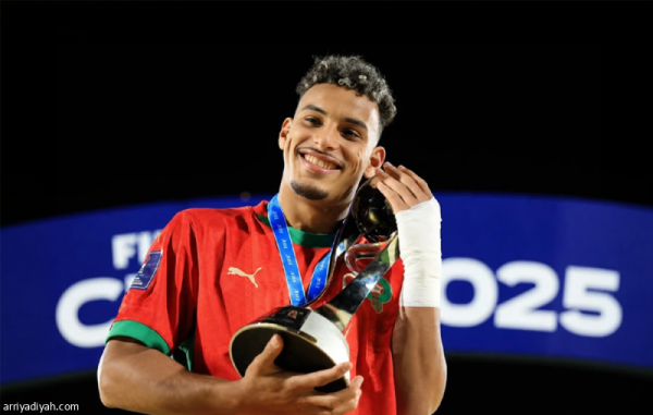 مليون تنقل بطل العالم إلى التعاون مليون تنقل بطل العالم إلى التعاون