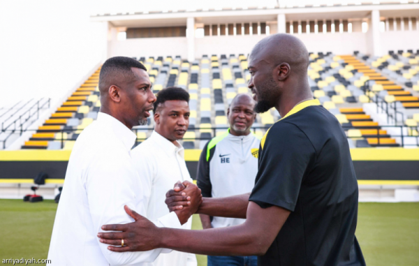 المنتشري يدير الاتحاد