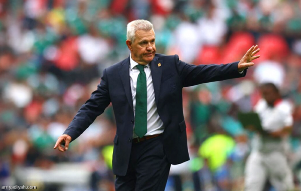 من بوابة فالنسيا أجيري يعود إلى إسبانيا