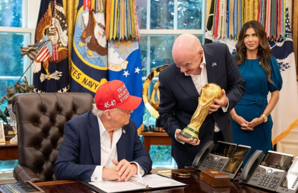 فضيحة كأس العالم ترامب يعترف بتدخله لإلغاء طرد بالوغون فضيحة كأس العالم ترامب يعترف بتدخله لإلغاء طرد بالوغون