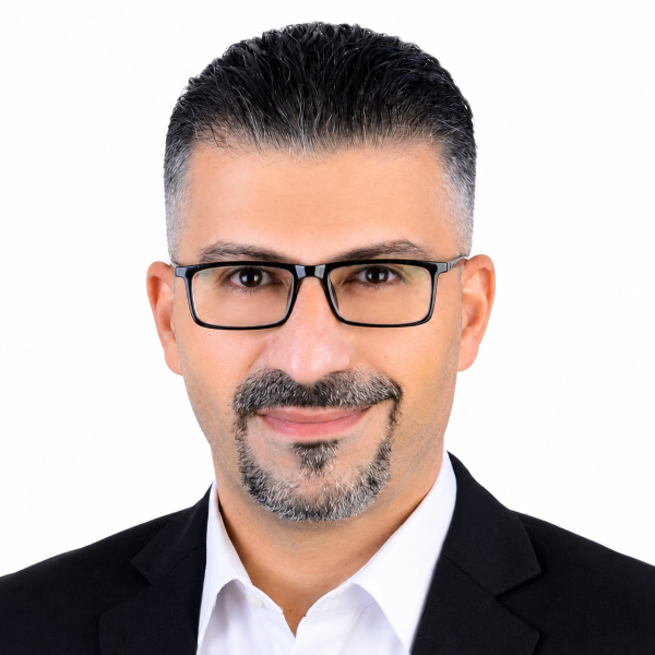 الفن ليس هروب ا من الواقع بل طريقة أعمق لفهمه الفن ليس هروب ا من الواقع بل طريقة أعمق لفهمه
