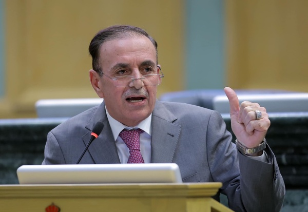 الزعبي يعترض على إدراج السكة الحديد ضمن تعريف الطريق ويحذ ر من استملاك أراض دون تعويض عاجل