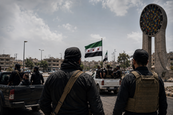 السويداء بين دمشق وإسرائيل هل يتحول الانقسام الدرزي إلى معركة على مستقبل جنوب سوريا السويداء بين دمشق وإسرائيل هل يتحول الانقسام الدرزي إلى معركة على مستقبل جنوب سوريا