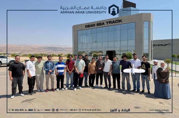 جامعة عمان العربية تنظ م زيارة علمية تطبيقية لتعريف الطلبة بأحدث تقنيات الطائرات المسيرة لدى شركة hover up جامعة عمان العربية تنظ م زيارة علمية تطبيقية لتعريف الطلبة بأحدث تقنيات الطائرات المسيرة لدى شركة hover up