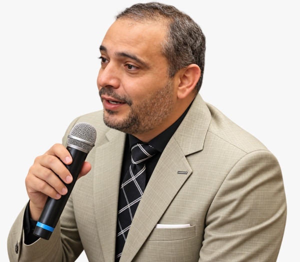 عندما لا ي ستفاد من العقول تتعثر الحلول