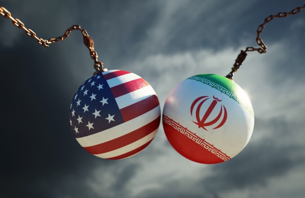 أين وصلت المفاوضات الإيرانية الأمريكية وما شروط طهران لفتح مضيق هرمز غريب آبادي يكشف