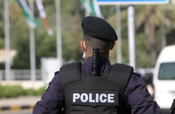 الأمن القبض على شخص قتل اخر في الكرك الأمن القبض على شخص قتل اخر في الكرك