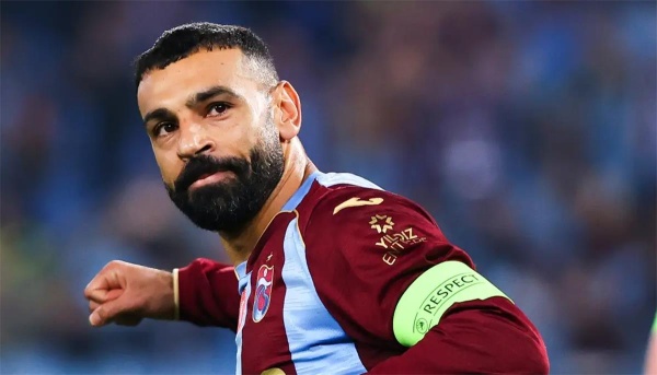 صحح خطأه الساذج وحول الغضب الجماهيري لهتافات الصحافة العالمية تبرز تألق محمد صلاح ضد هارتس