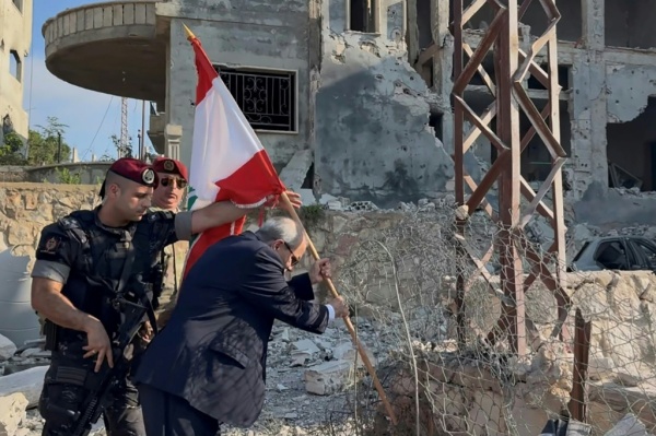 رئيس حكومة لبنان سنواصل حشد جهودنا السياسية والدبلوماسية لتأمين انسحاب اسرائيلي كامل من الجنوب