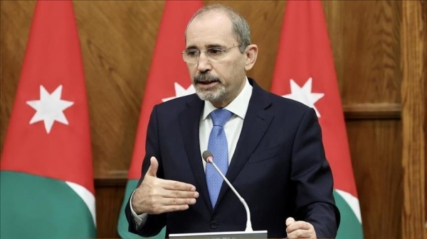 وزير الخارجية الأردني لا قواعد أمريكية في الأردن ولا مبرر لاعتداءات إيران وزير الخارجية الأردني لا قواعد أمريكية في الأردن ولا مبرر لاعتداءات إيران