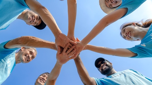 المجتمعات الصغيرة سر الصداقات الأقوى في 2026 المجتمعات الصغيرة سر الصداقات الأقوى في 2026