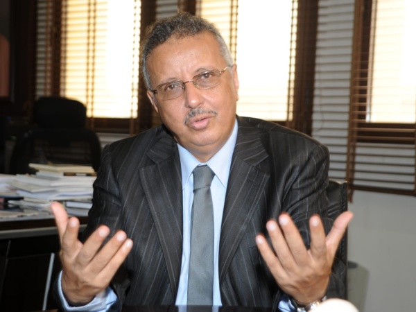 تتسع للتراسل والتناص ات اللانهائية عمر عبد العزيز منابعي المتعددة لم تأت من مغالبة بل من انتظام نس قي تتسع للتراسل والتناص ات اللانهائية عمر عبد العزيز منابعي المتعددة لم تأت من مغالبة بل من انتظام نس قي