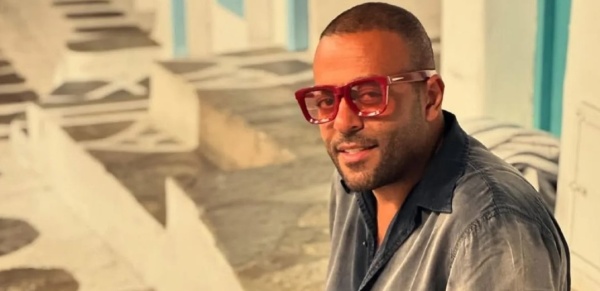 تامر عاشور يحتفل بألبوم مراية الحب مع جمهوره في جدة بهذا الموعد تامر عاشور يحتفل بألبوم مراية الحب مع جمهوره في جدة بهذا الموعد
